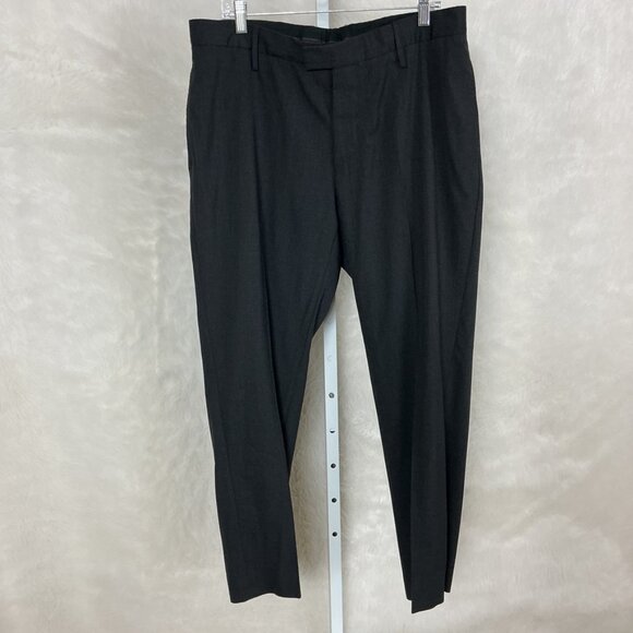 Gucci Men's Gray Wool Flat Front Trouser Italian 54 R US Measurements 36 Waist - Picture 1 of 6